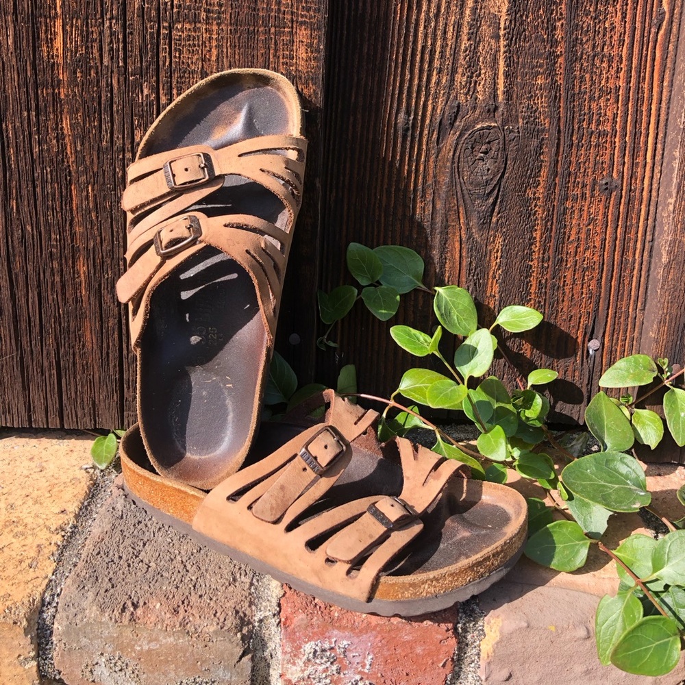 Birkenstock. Brown Leather sandals. Size 35.